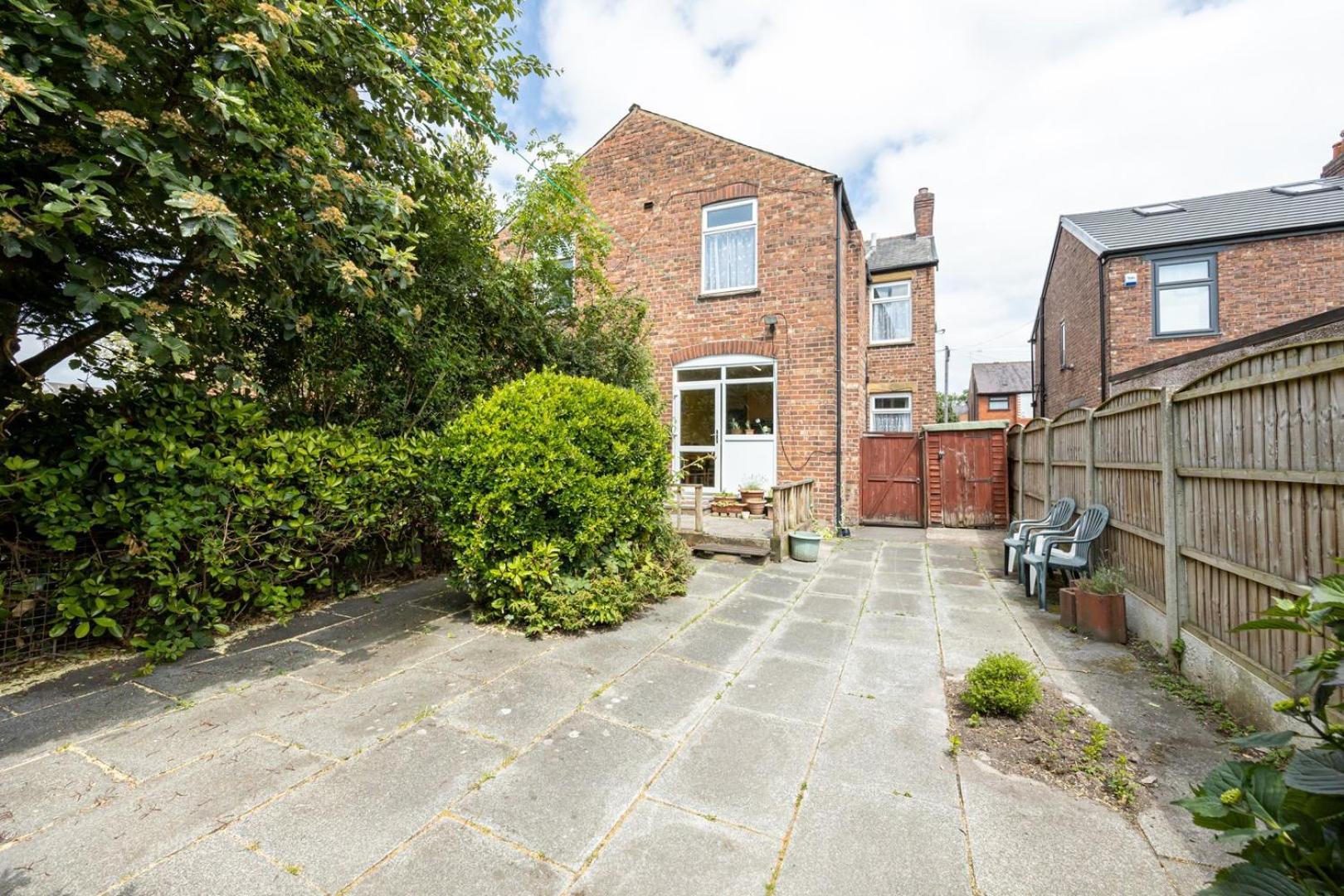 Guestready - Enchanting Life In Gorse Hill Mánchester Exterior foto